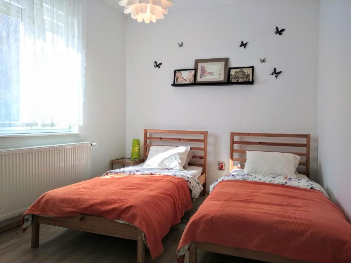 Two Flowers Apartments Zagreb Bagian luar foto