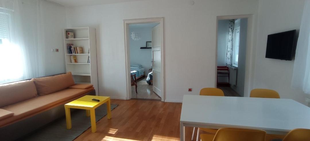 Two Flowers Apartments Zagreb Bagian luar foto